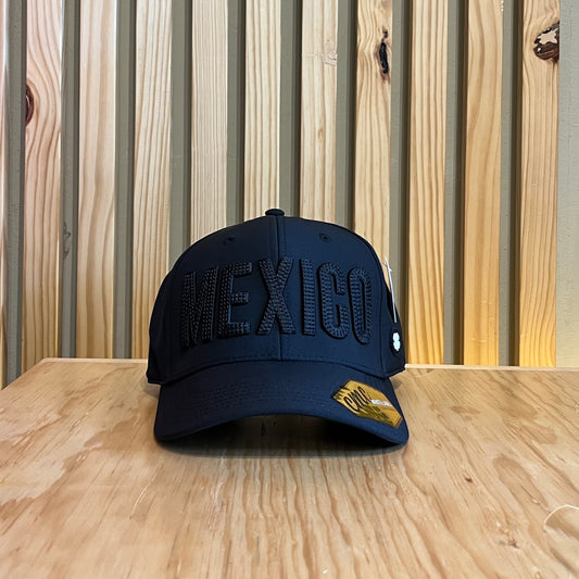 Gorra Black Clover México Blackout Limited Edition Negro