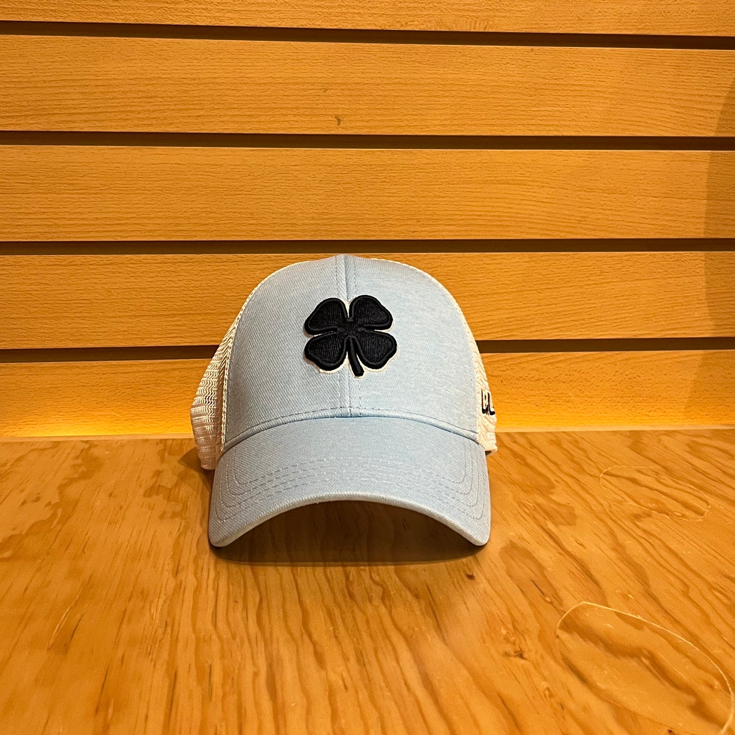 Gorra Black Clover Perfect luck 17 Azul Blanco