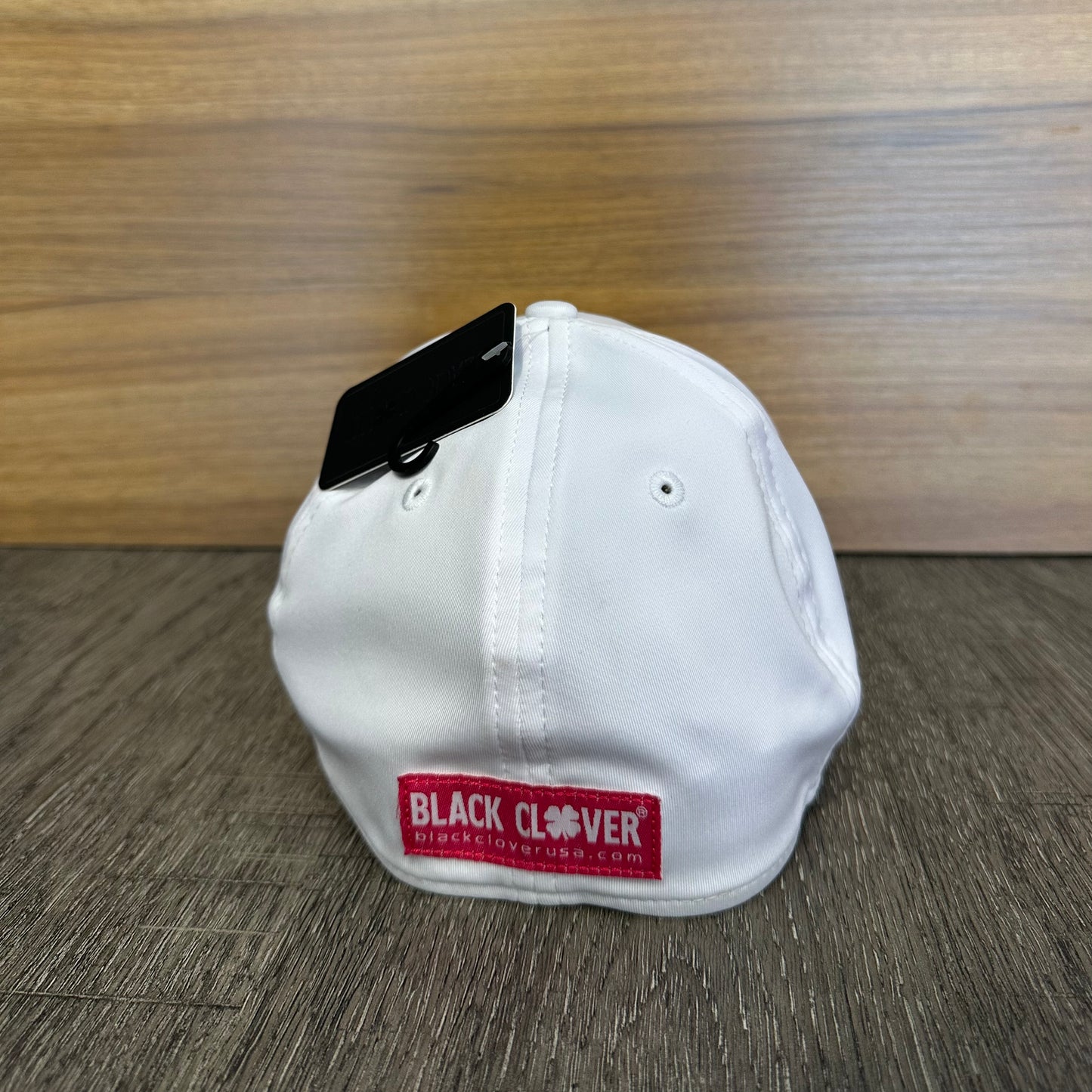 Gorra Black Clover Premium Clover 159 Blanco Rosa
