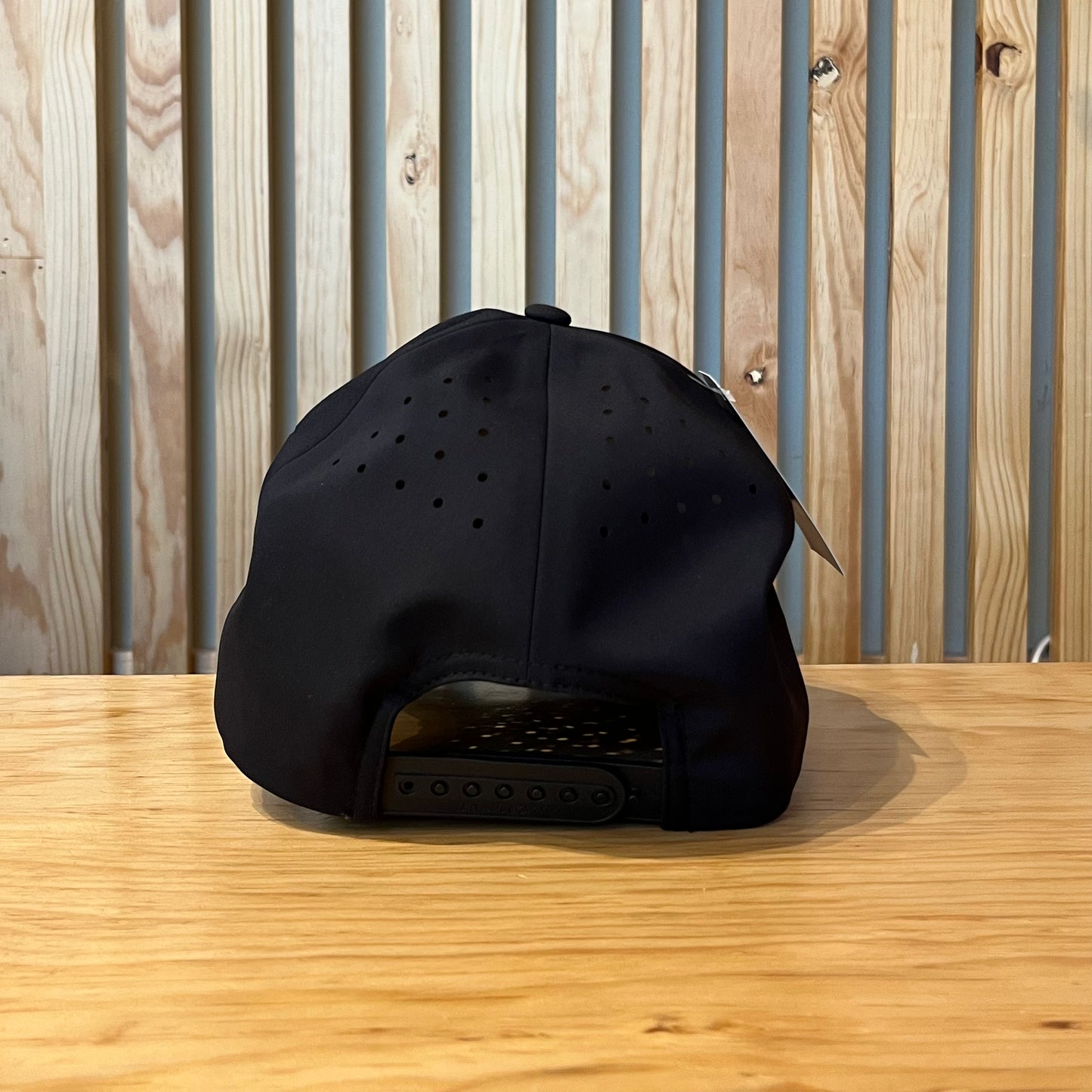 Gorra Black Clover Hybrid Luck 2 Negro Signature SnapBack Ajustable