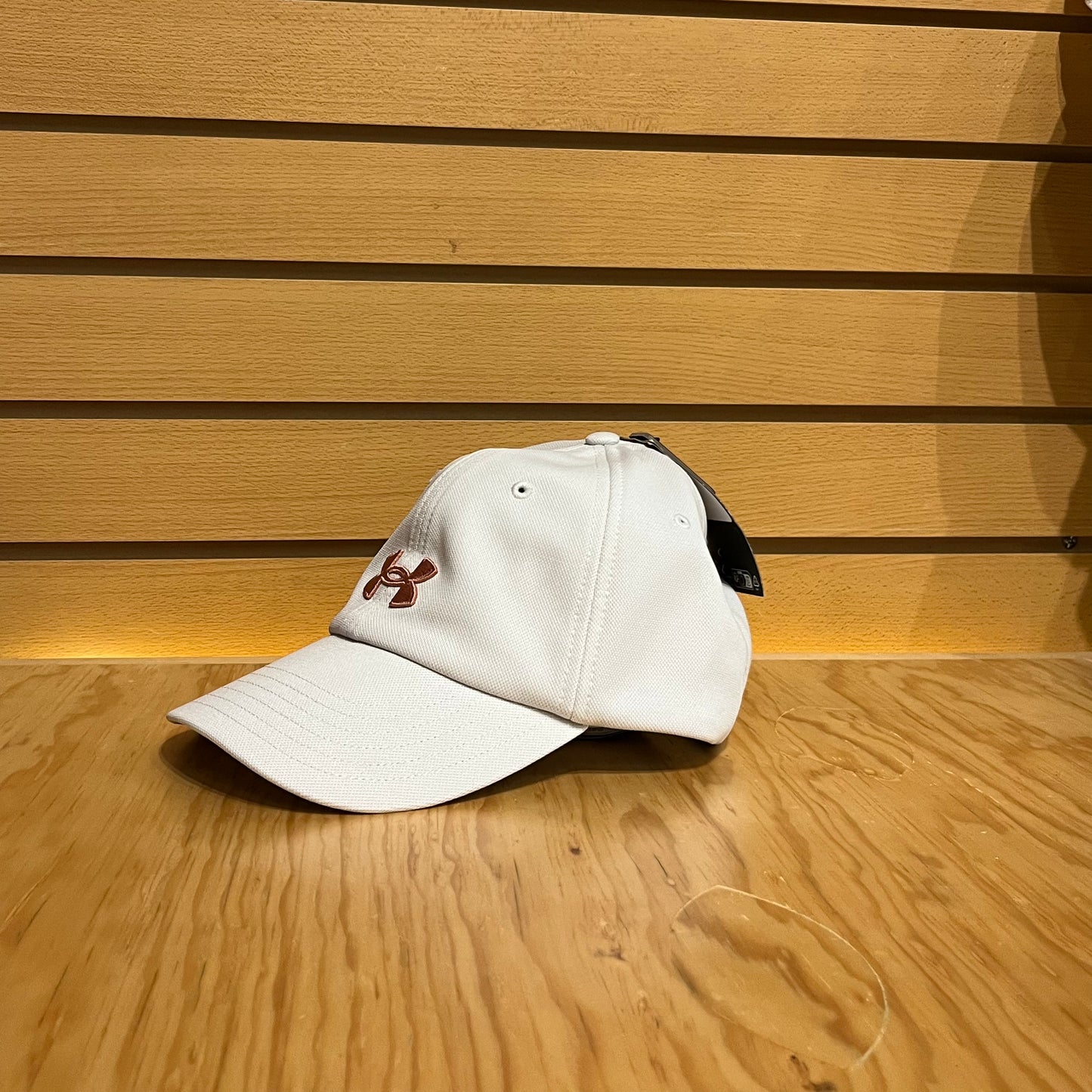 Gorra Under Armour Blanco Rosa 1376705