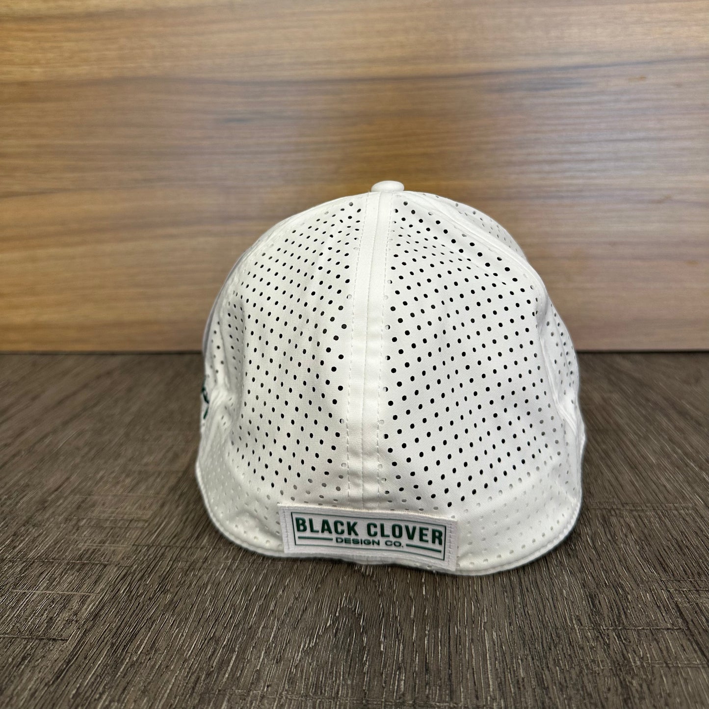 Gorra Black Clover Perf 16 Blanco Verde