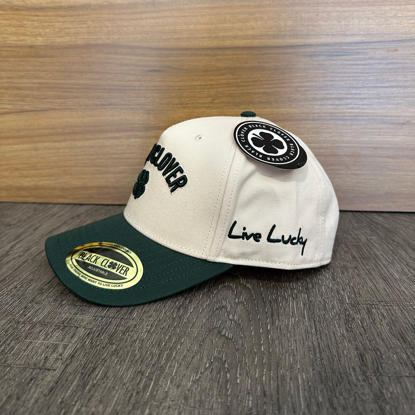 Gorra Black Clover Timeless 3 Beige Verde Ajustable