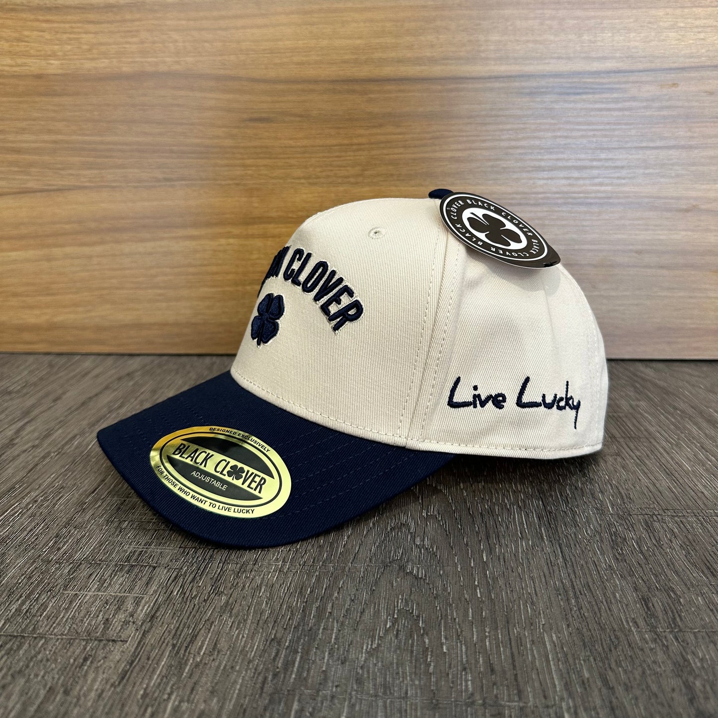 Gorra Black Clover Timeless 2 Beige Navy Ajustable